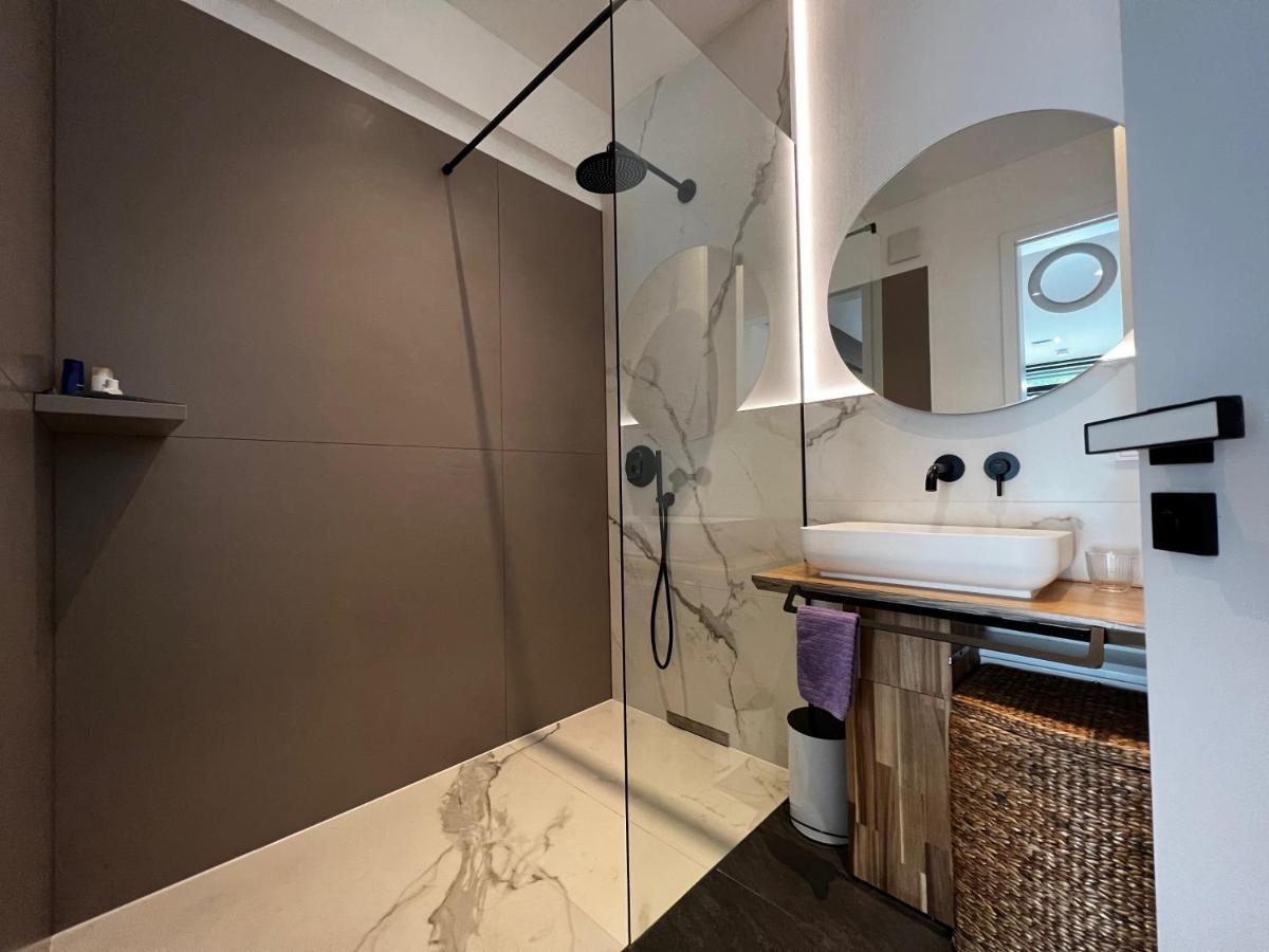Neues Exclusives 2 Schlafzimmer Apartment ハンブルク エクステリア 写真